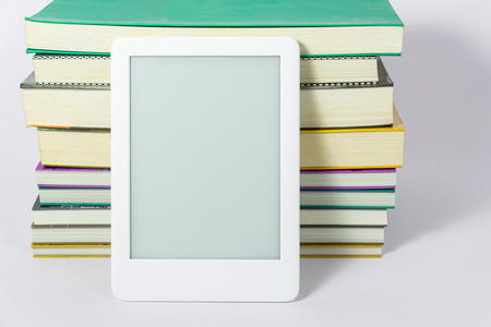 Учебники советской эпохи: стоит ли возвращать их в школы? Учебники советской эпохи: стоит ли возвращать их в школы?